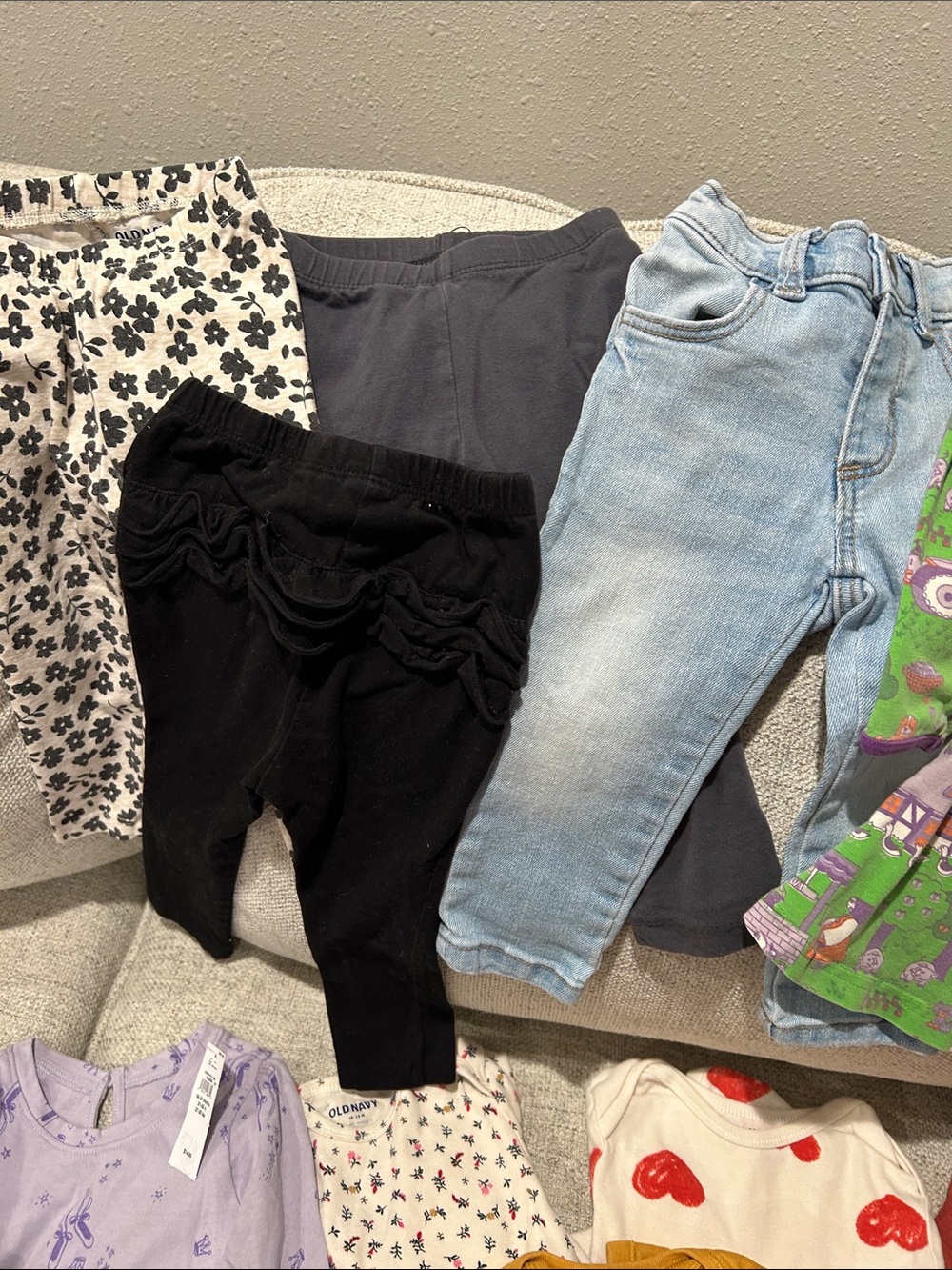 18-24 Bundle - Picture 6 of 6